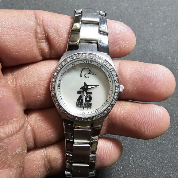 Fossil Ladies Quartz Watch 75th Anniversary Special Eddition Silver Tone Working - Picture 1 of 10